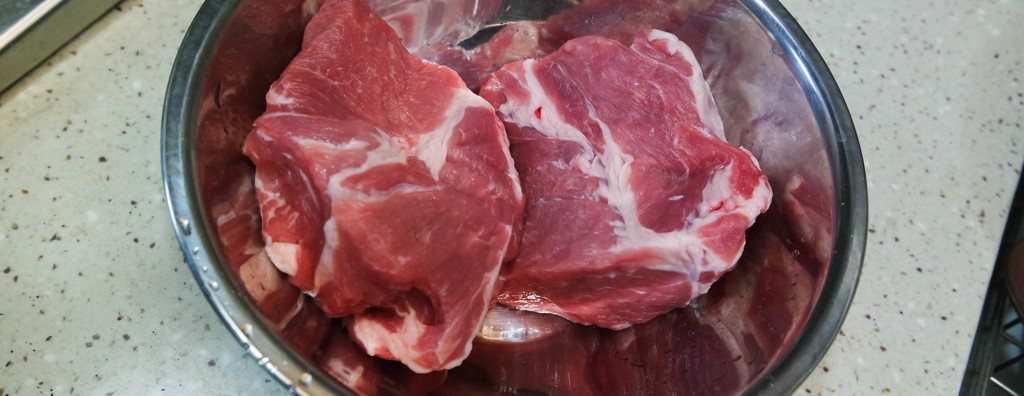 [레시피] 입맛이 없을 땐, 고기와 김치를 이용해 김치 지짐이를 해보자!